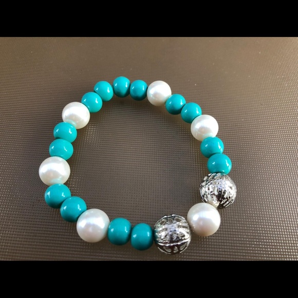 Bracelets - Picture 13 of 13